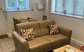 Dartmoor View One Bedroom Apartment Dog Friendly Close To Town Free Parking